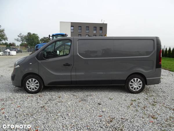 Opel VIVARO LONG BiTurbo - 8