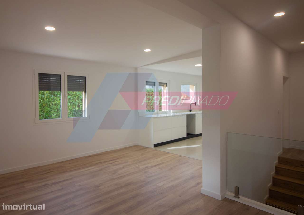 Excelente Moradia T4 em Cervães-5