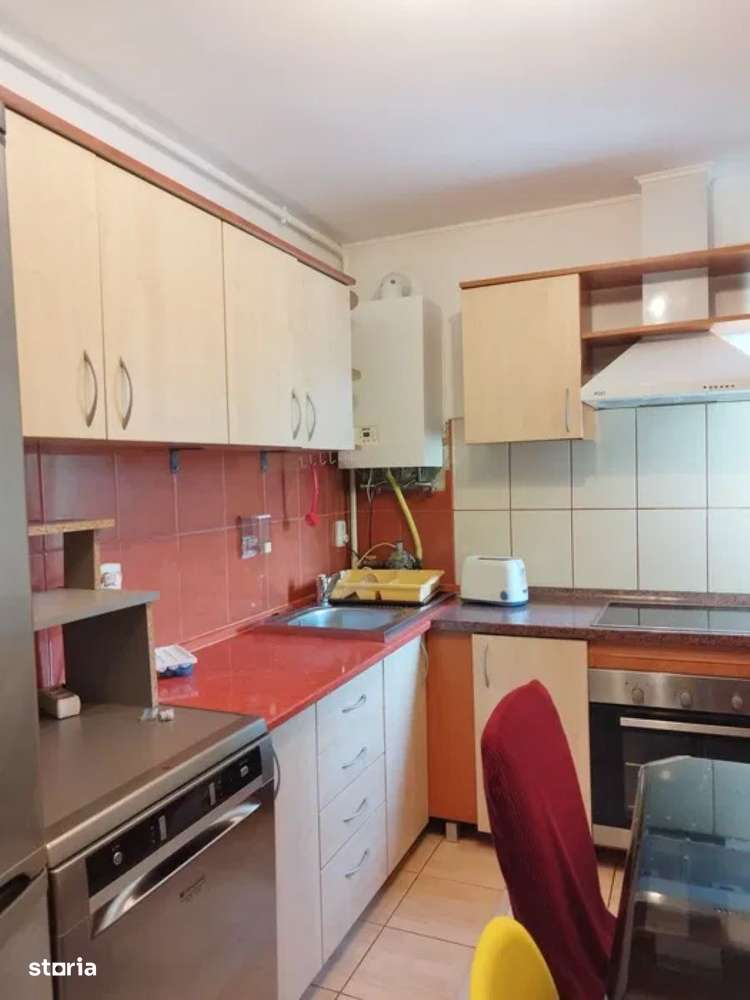 Inchiriez apartament 2 camere,etaj 2 Strand - Imagine principală: 5/7