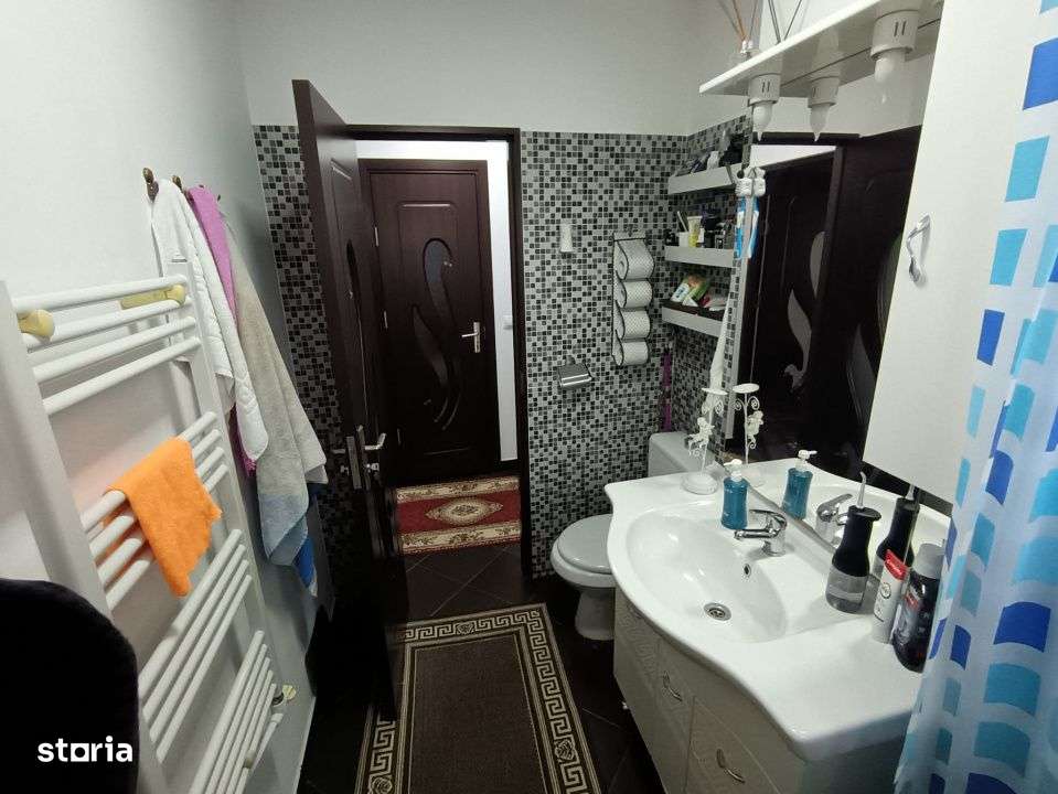 APARTAMENT 2 CAMERE, MOBILAT SI UTILAT, ET.3/4, PODU ROS, RENOVAT RECE-8