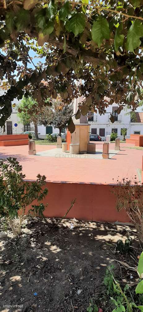 Oportunidade no coração do Alentejo! Moradia térrea T4 em Safara! Uma-43