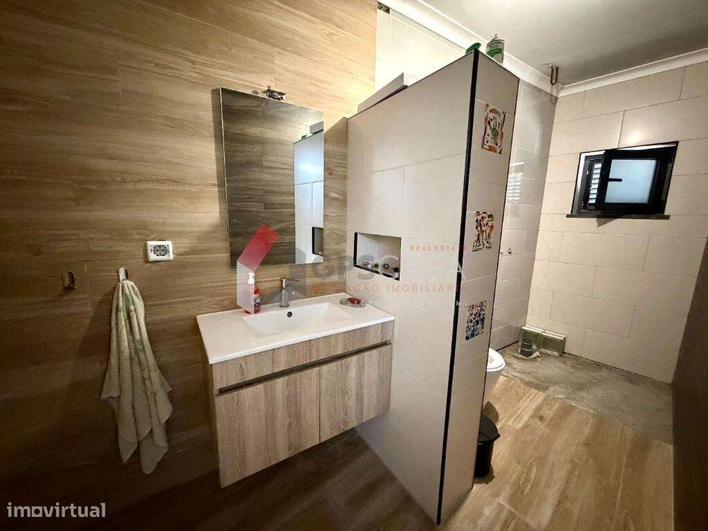 Moradia T3 de arquitetura moderna com excelentes áreas!-54