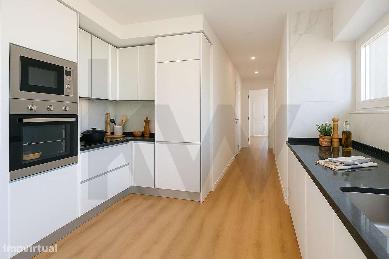 Apartamento T3 Totalmente Remodelado com Varandas em Benfica - Grande imagem: 5/19