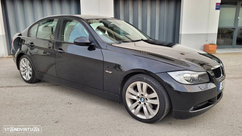 BMW 320 dA Exclusive - 3