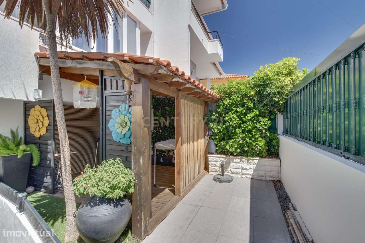 MORADIA T4 COM JARDIM E GARAGEM-50