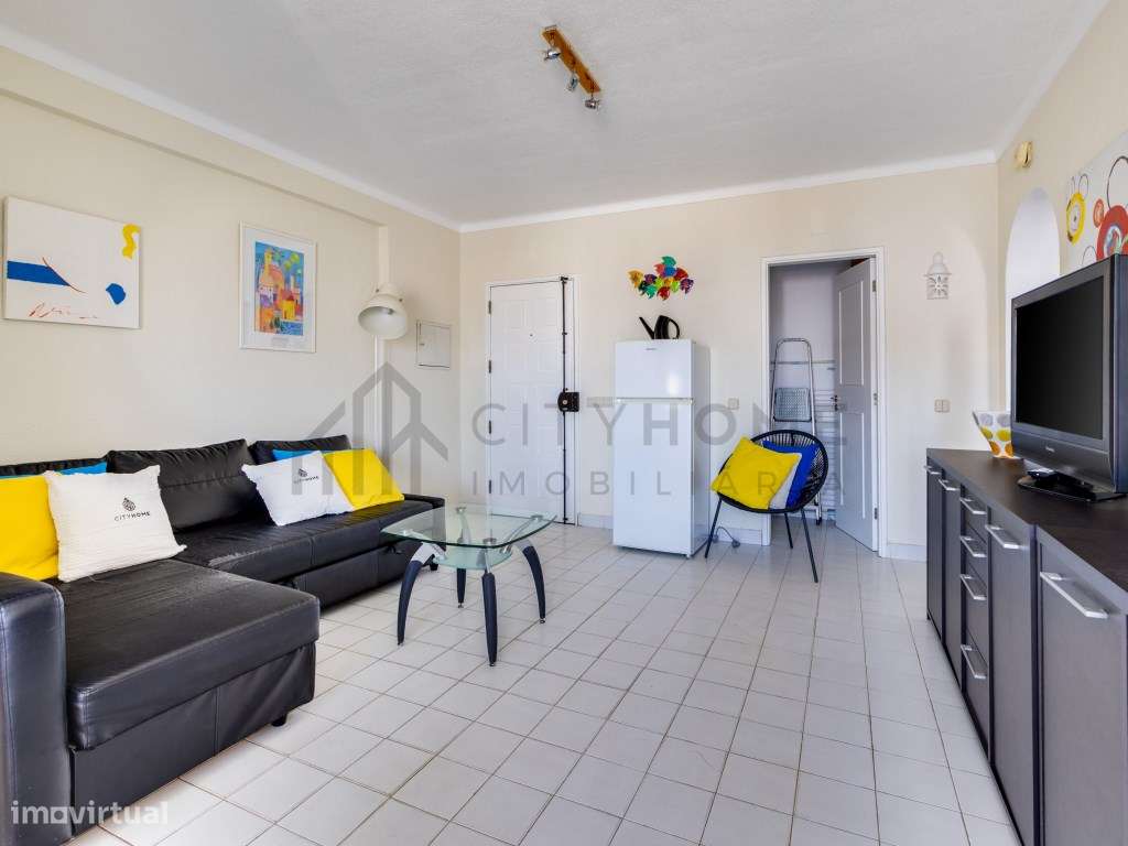 Apartamento T1 com Piscina e Varandas em Albufeira-9