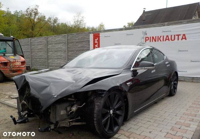 Tesla Model S Long Range Plus - 11