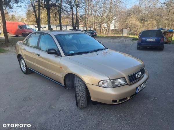 Audi A4 Avant 1.8 - 4