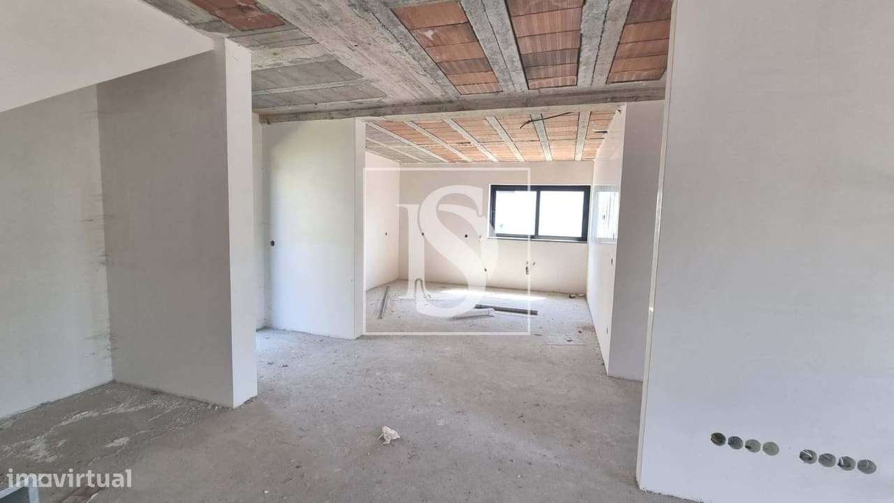 Moradia T3 independente, em construção, na Póvoa de Lanhoso-14