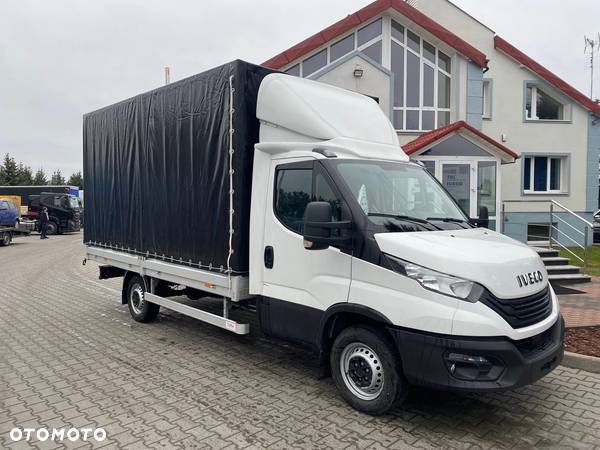 Iveco DAILY 35S18H 3,0 180 KM - PLANDEKA 8 EURO PALET - OD RĘKI - 2