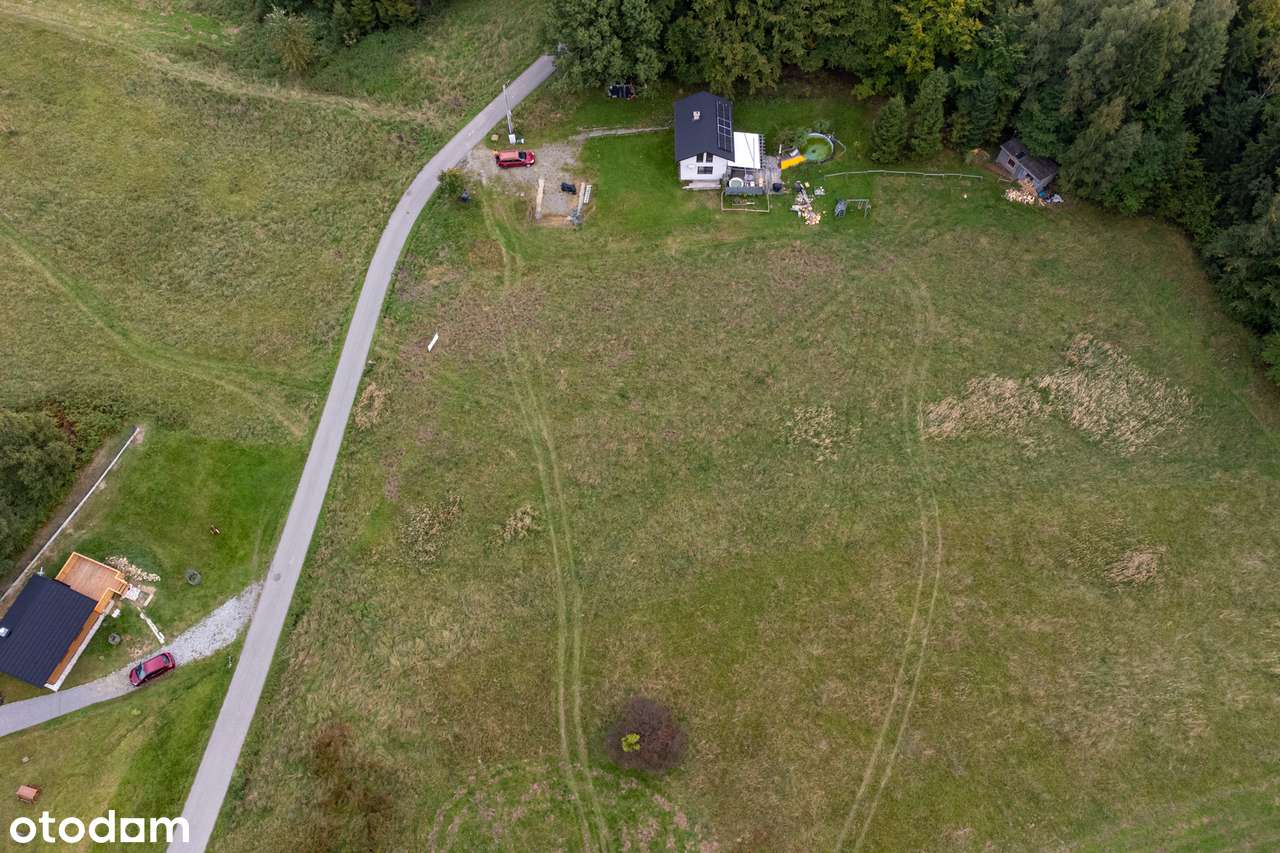 Duża działka w górach z asfaltowym dojazdem i mediami-11