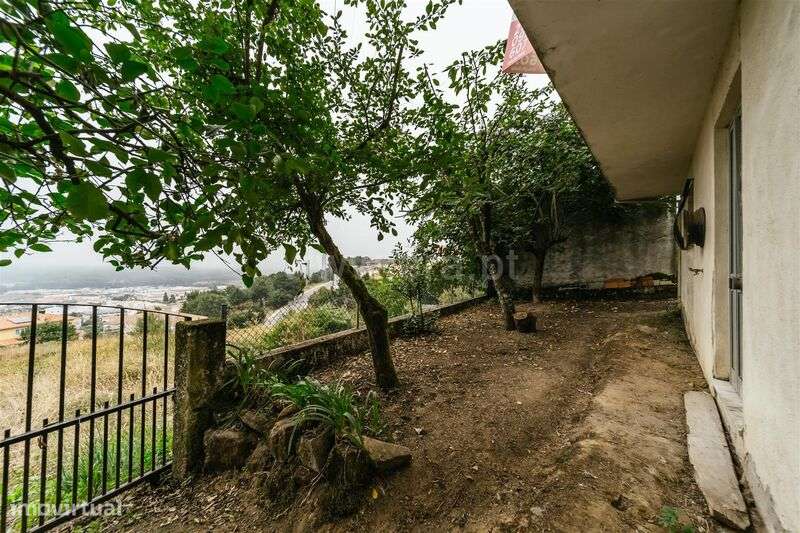 Moradia T4 / Seia, Seia, São Romão e Lapa dos Dinheiros - Grande imagem: 4/20