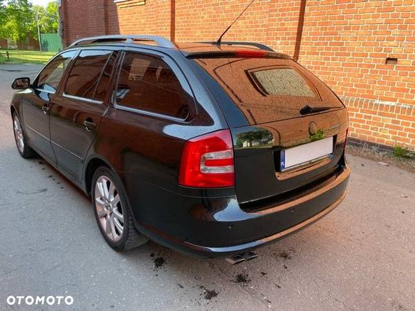 Skoda Octavia 2.0 TFSI RS - 5