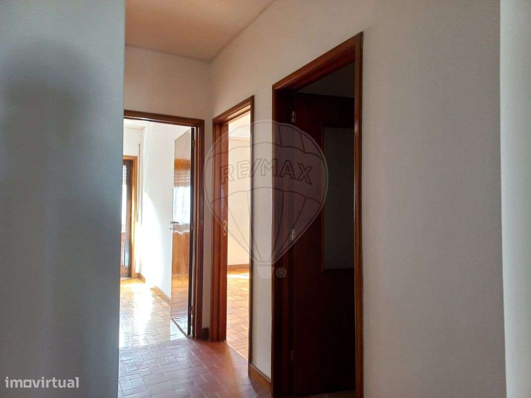 Apartamento T2 para arrendamento - Grande imagem: 5/13