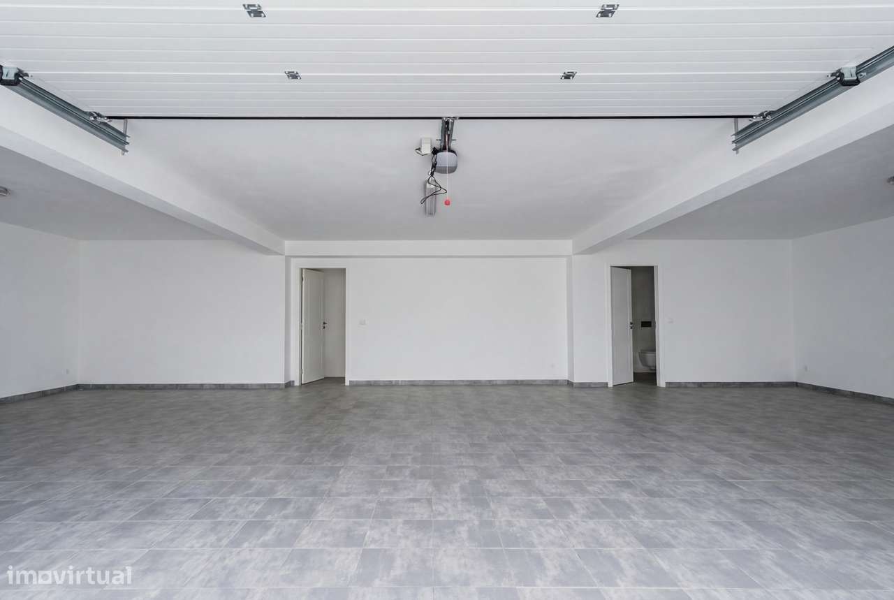 Moradia Isolada T3 com Vista Mar, Encarnação-27