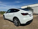 Tesla Model Y - 4