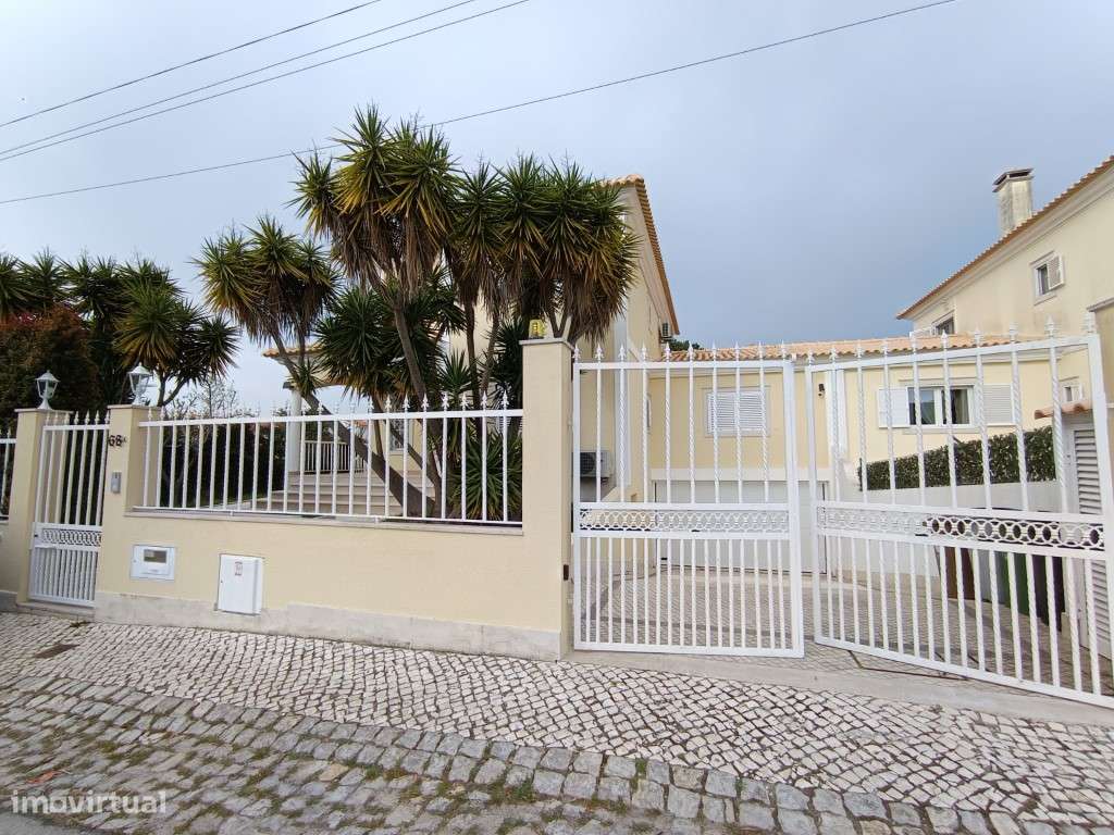 Moradia T5 com Jardim e Piscina | Marisol - Belverde - Charneca da ... - Grande imagem: 4/52