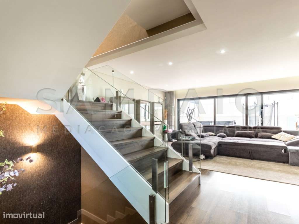 Moradia T3+1 em São Pedro da Cova-10