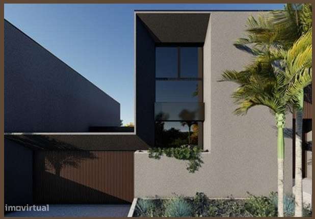 Fantástica Moradia 2 Pisos T3-5