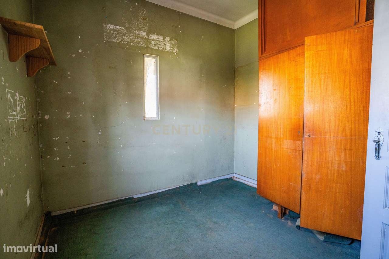 Apartamento T3 no centro das Caldas da Rainha-25