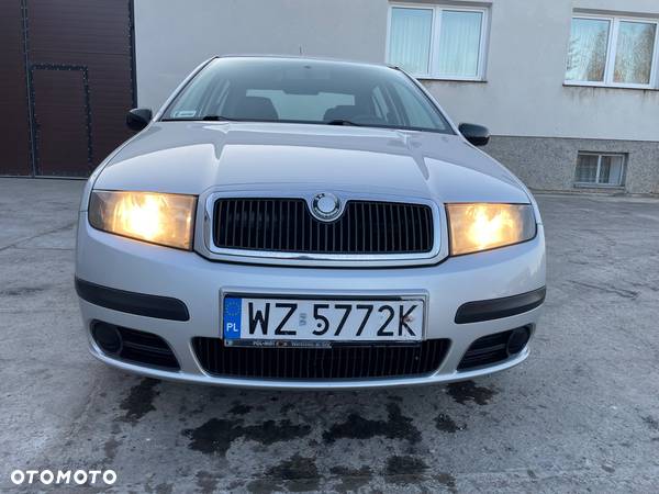 Skoda Fabia - 6