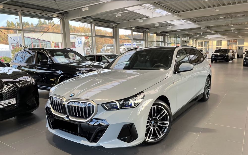 BMW 5 Series G60 2025