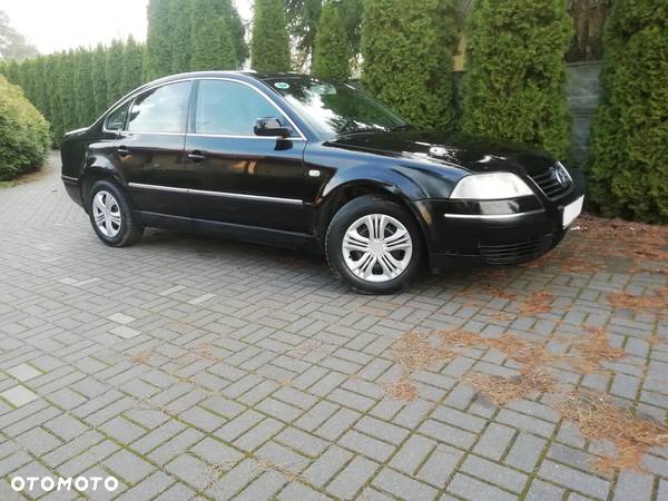 Volkswagen Passat 1.6 Comfortline - 3