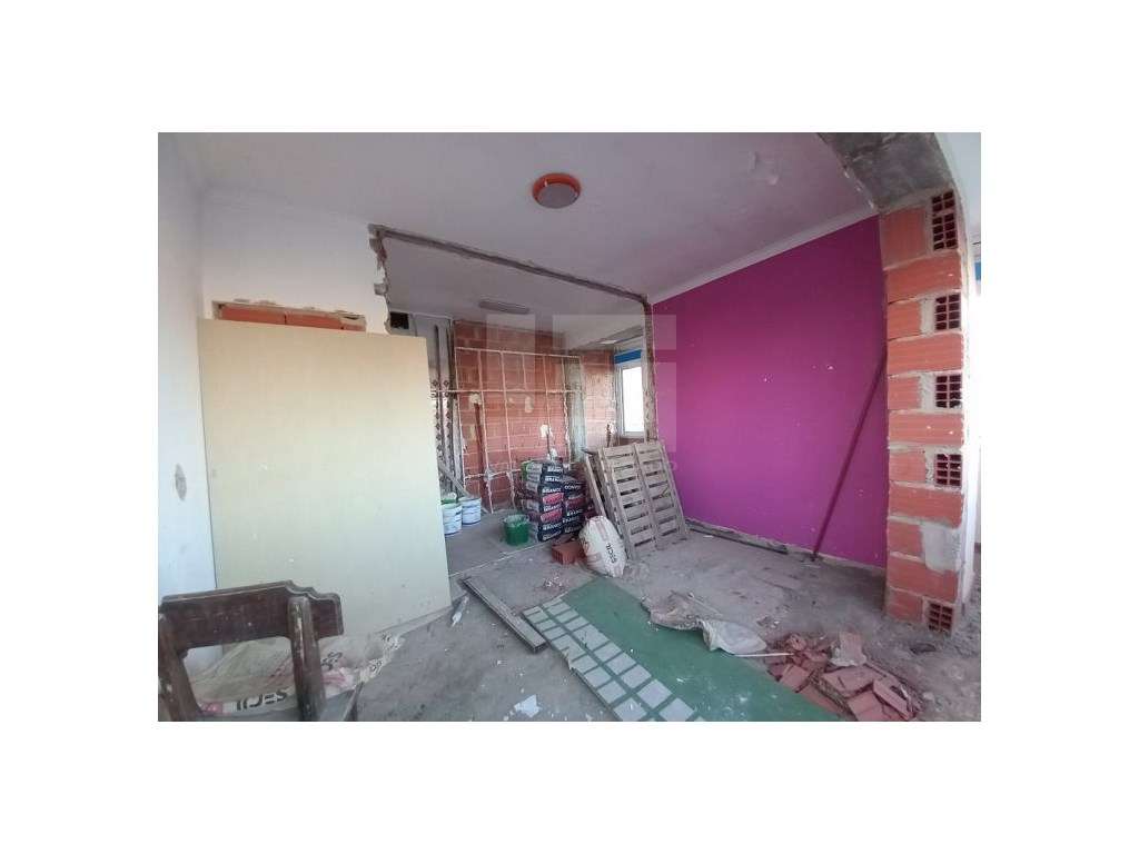 Apartamento T4 - Laranjeiro - Grande imagem: 3/12