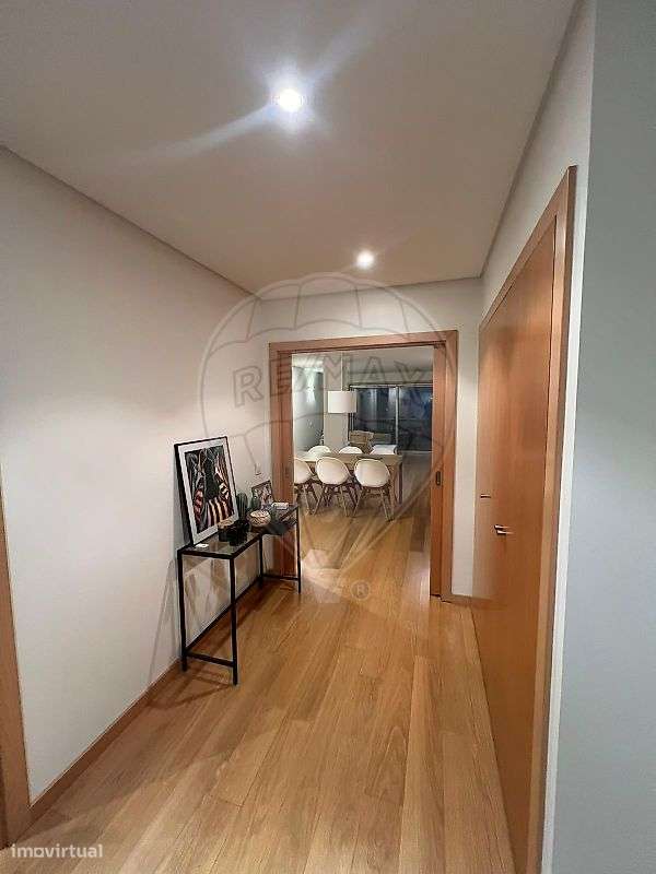 Apartamento T2 para arrendamento - Grande imagem: 2/10