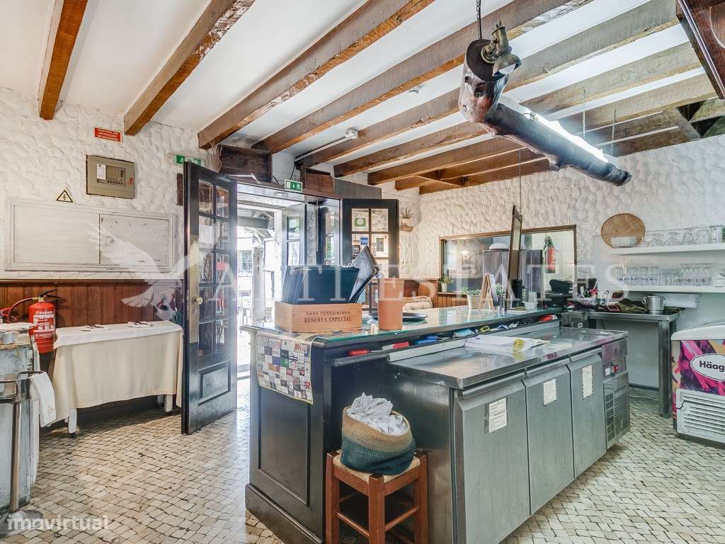 Restaurante com História e Prestígio para Venda na Azoia, junto ao ...-5