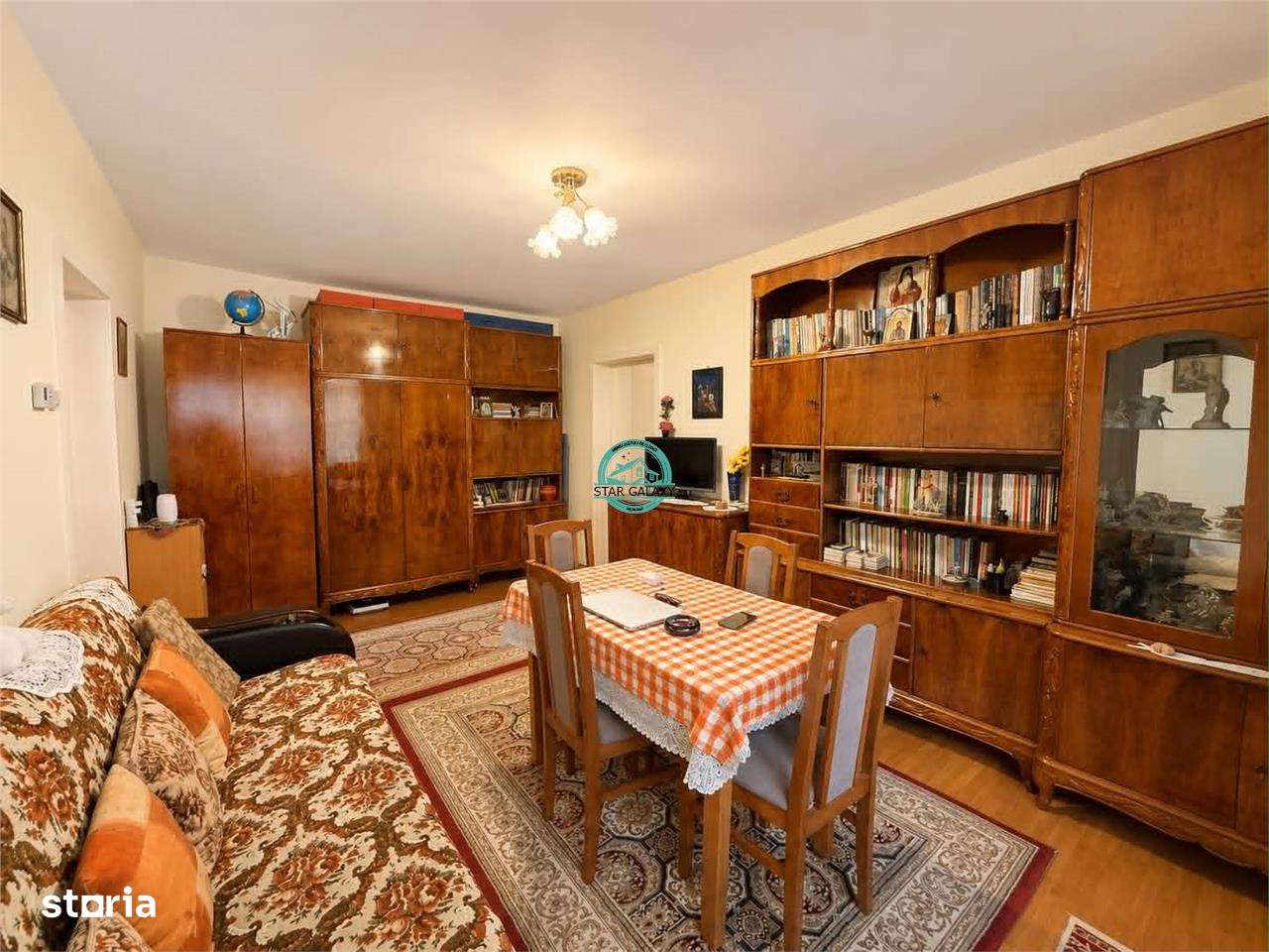 Vand apartament cu 2 camere, Etaj 1, 7 Noiembrie la 8 minute de UMF-3