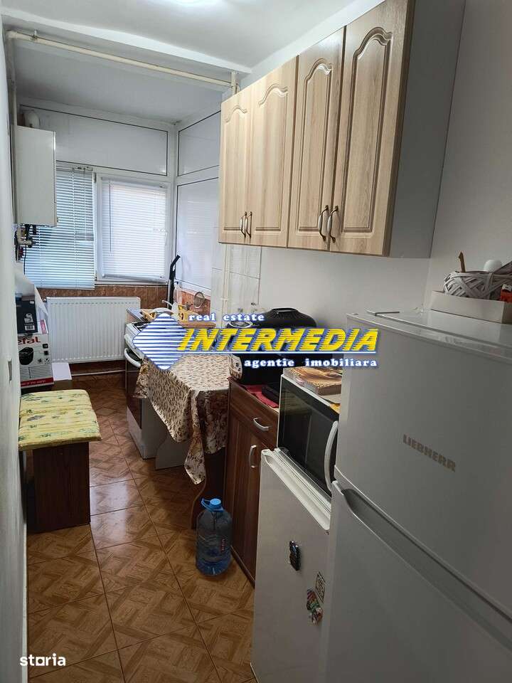 OKAZIE ! Garsoniera de vanzare 28 mp CETATE etaj 1 Alba-0