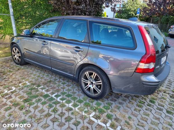 Volvo V50 - 3