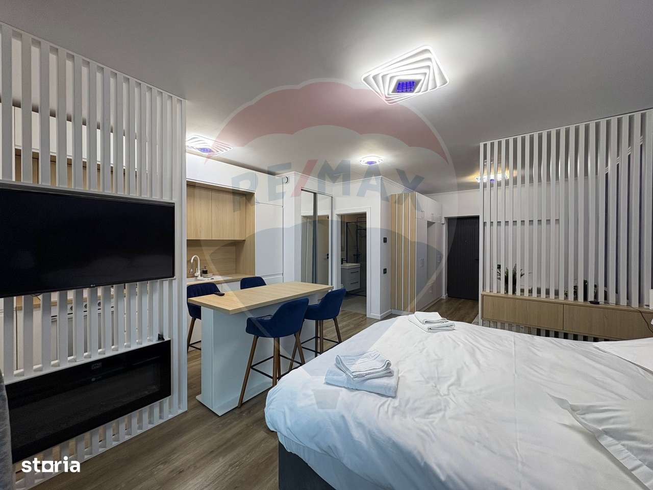 Studio luminos,55 mp, 2022 + parcare, Sinaia, introdus regim hotelier - Imagine principală: 2/14