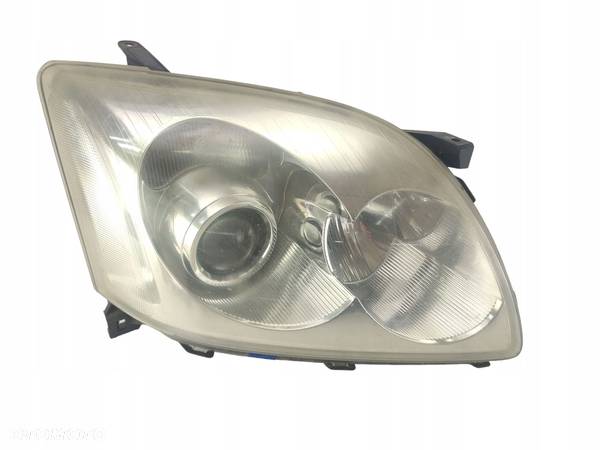 LAMPA REFLEKTOR PRAWY PRZÓD SOCZEWKA TOYOTA AVENSIS T25 (2003-2006) EUROPA - 1