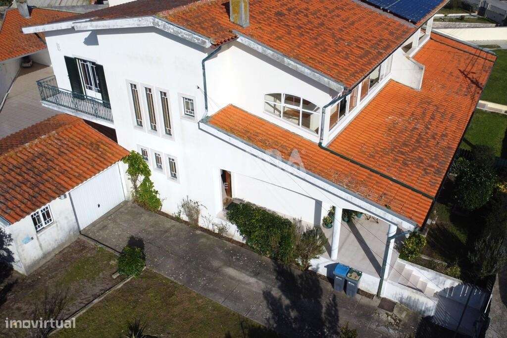 Moradia T4 à venda em Mataduços, Esgueira, Aveiro – Espaço, Conforto e - Grande imagem: 5/60