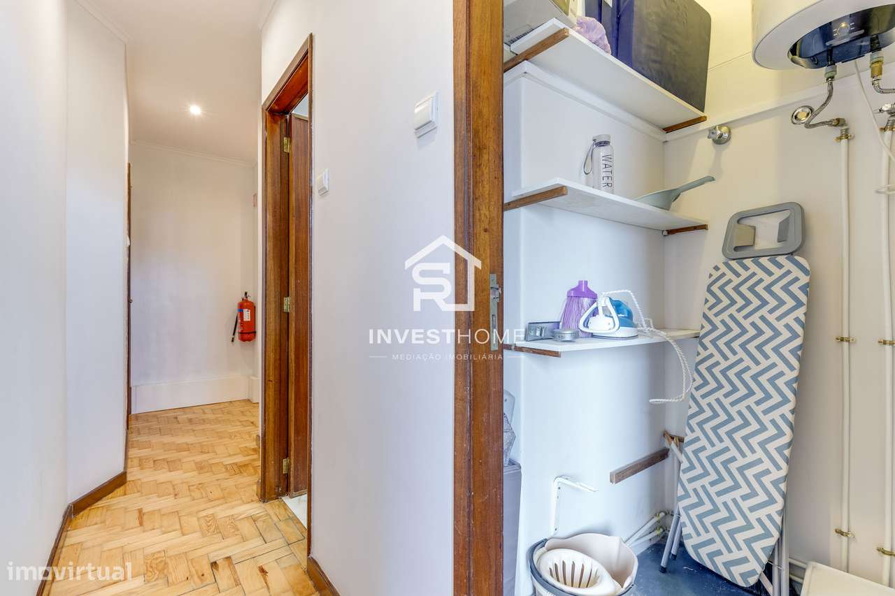Prédio | 4 Apartamentos T2 | Licença AL ativa | Porto-11