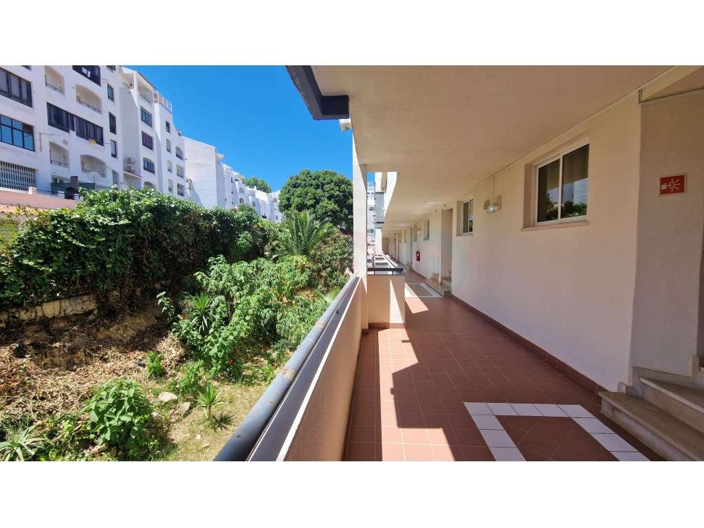 Apartamento T1 em Empreendimento Turístico de 4 Estrelas | Albufeira-6
