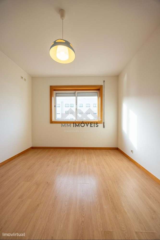 Apartamento T2 | Senhora da Hora | METRO | Garagem | Arrumo-37