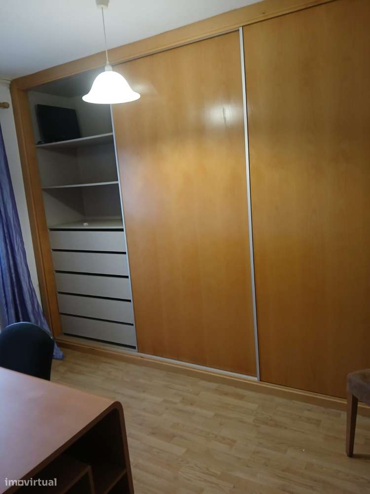 Apartamento T3 Mobilado (com garagem) - Santa Maria da Feira - Grande imagem: 5/7