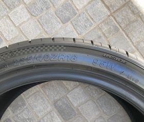 pneus novos 235 40 ZR18 95W M+S