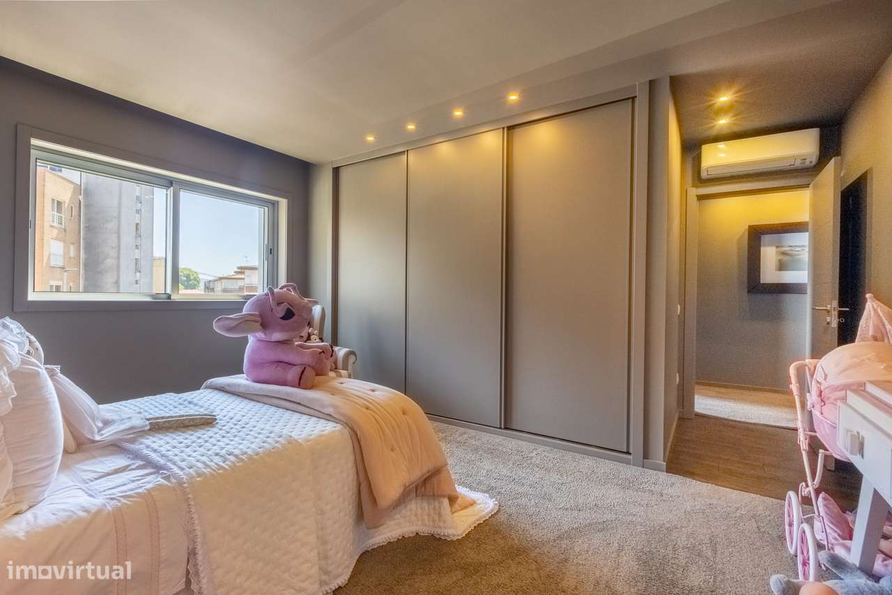 Excelente apartamento T3 no centro da Trofa-36