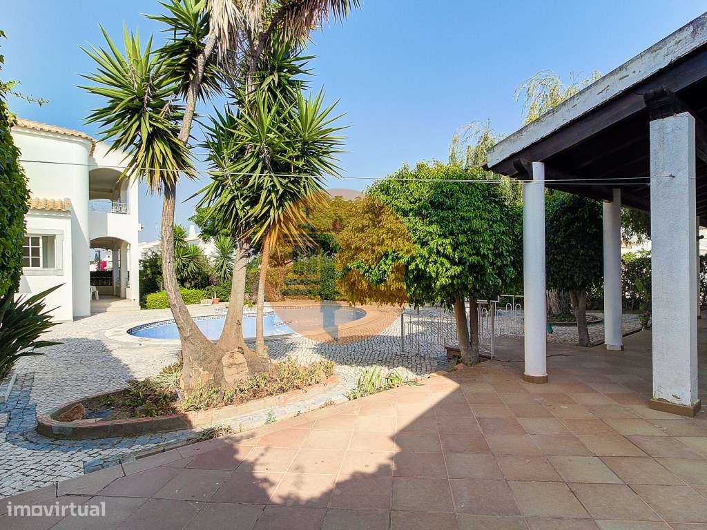 Moradia em Altura, a 520 metros da Praia da Alagoa - Grande imagem: 4/48