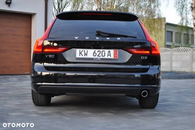 Volvo V90 D3 Momentum Pro - 23