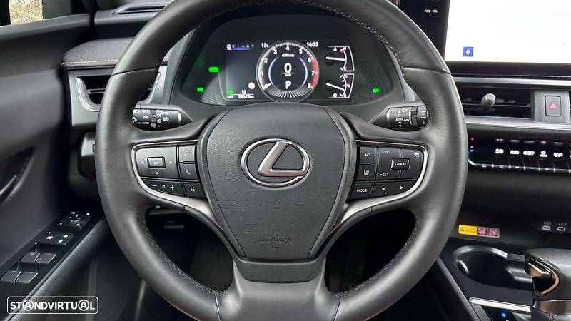 Lexus UX 250h Sport (Ecrã 12.3) - 10