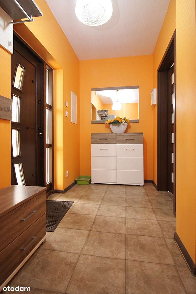 Promnice , nowy dom wolnostojący z pięknym ogrodem , garaż ,-11