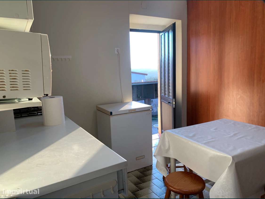 Vivenda no campo
700 € - Grande imagem: 2/10