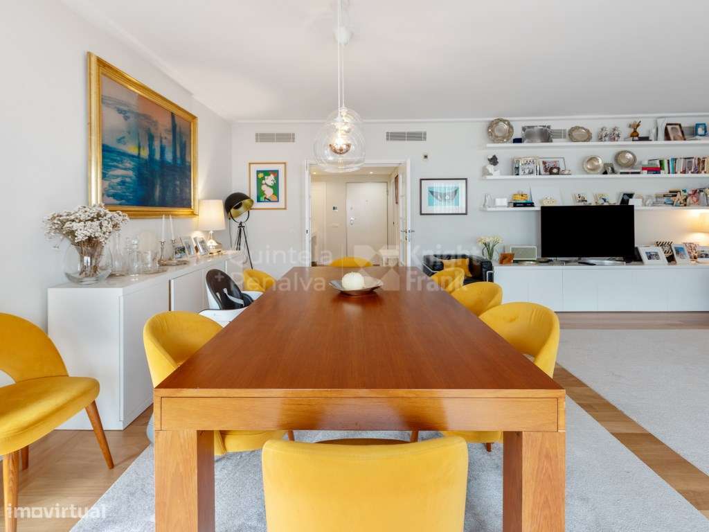 Apartamento T4 em condomínio de luxo privado na Lapa-5