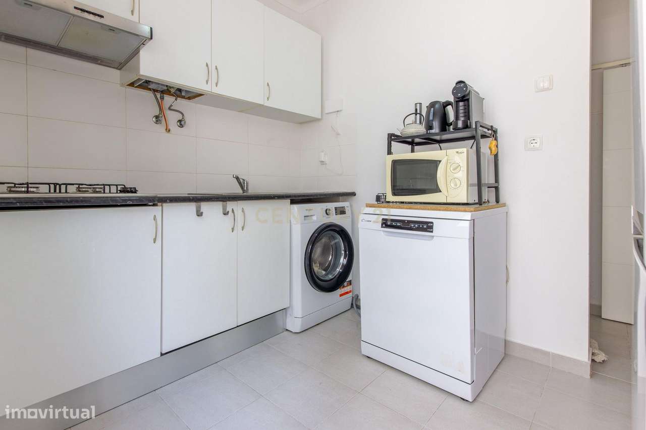 Casa Renovada em Setúbal com Vista Panorâmica-5
