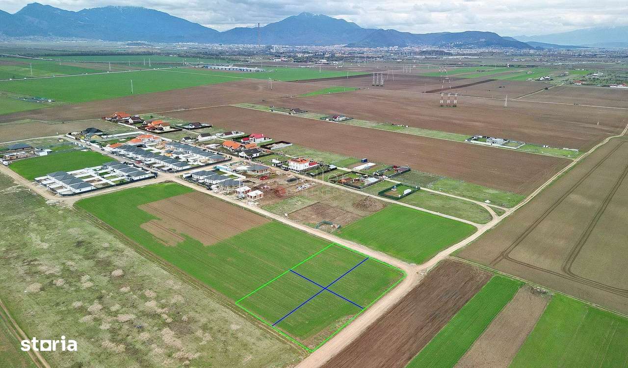 Teren intravilan - Imagine principală: 1/18